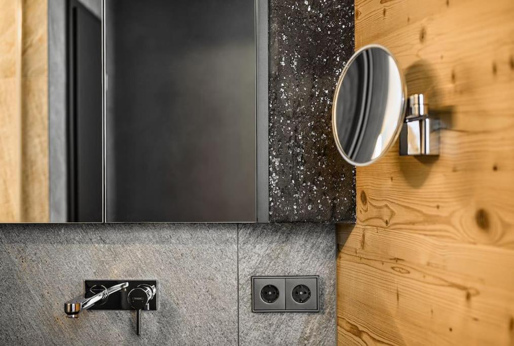Luxurioese Ferienwohnung Seelage ฟรีดริชส์ฮาเฟน ภายนอก รูปภาพ