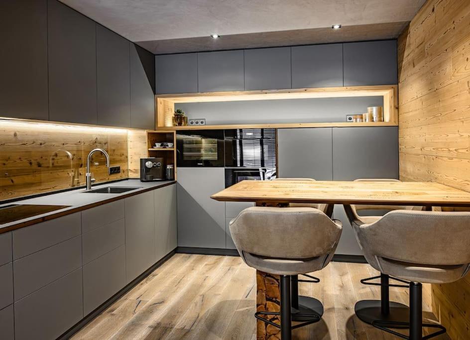 Luxurioese Ferienwohnung Seelage ฟรีดริชส์ฮาเฟน ภายนอก รูปภาพ